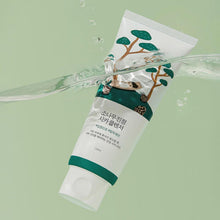 Round Lab Pine Calming Cica Cleanser 150ml image 4