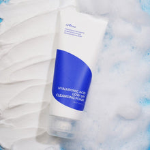 Isntree Hyaluronic Acid Low-pH Cleansing Foam 150ml image 2